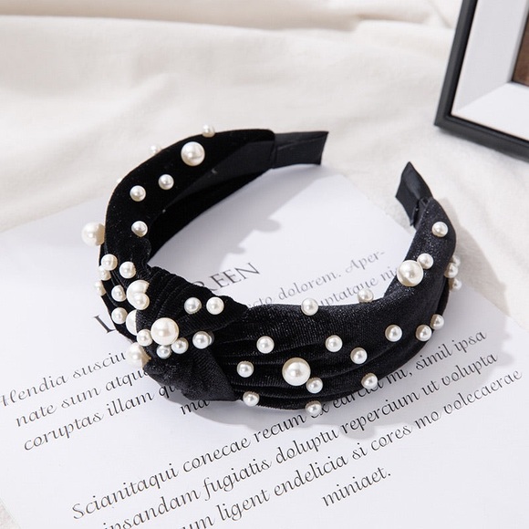 Pearl Headband - Picture 1 of 4